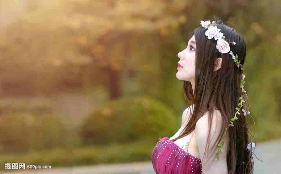 女主角扮演者